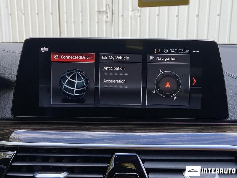 2018 BMW 530e — Miniatură 19