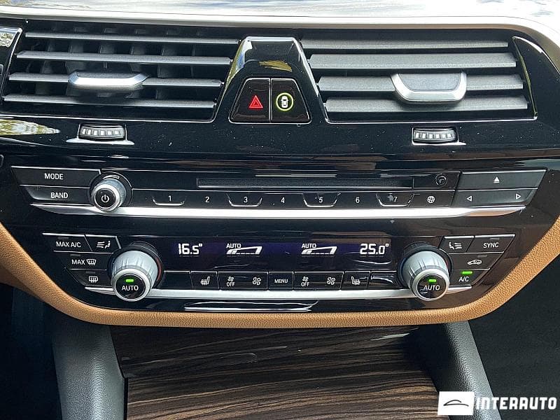 2018 BMW 530e — Miniatură 20