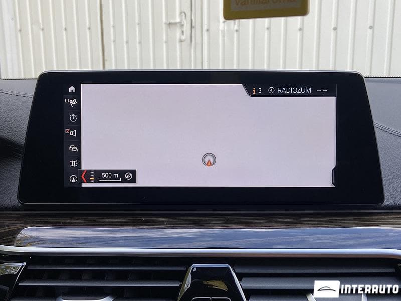 2018 BMW 530e — Miniatură 17