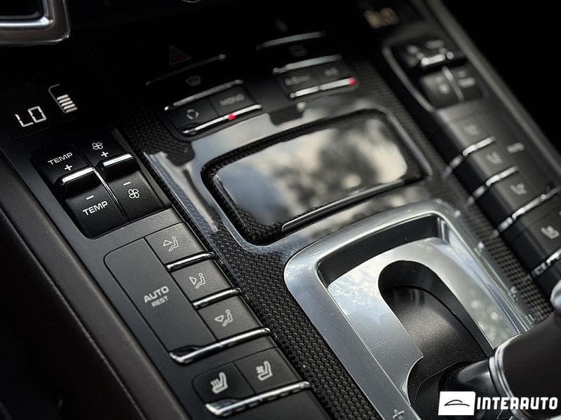 Porsche Cayenne Turbo 2012 — Миниатюра 17