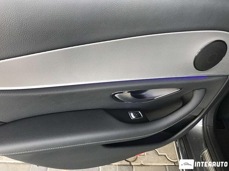 Mercedes E 220 2016 — Миниатюра 18