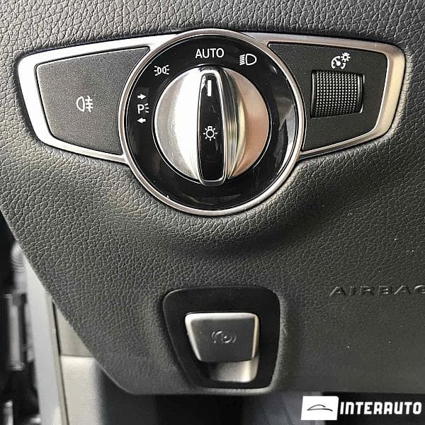 Mercedes E 220 2016 — Миниатюра 16