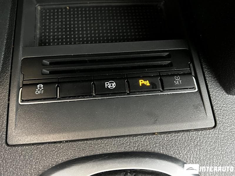 Volkswagen Touran 2013 — Миниатюра 9