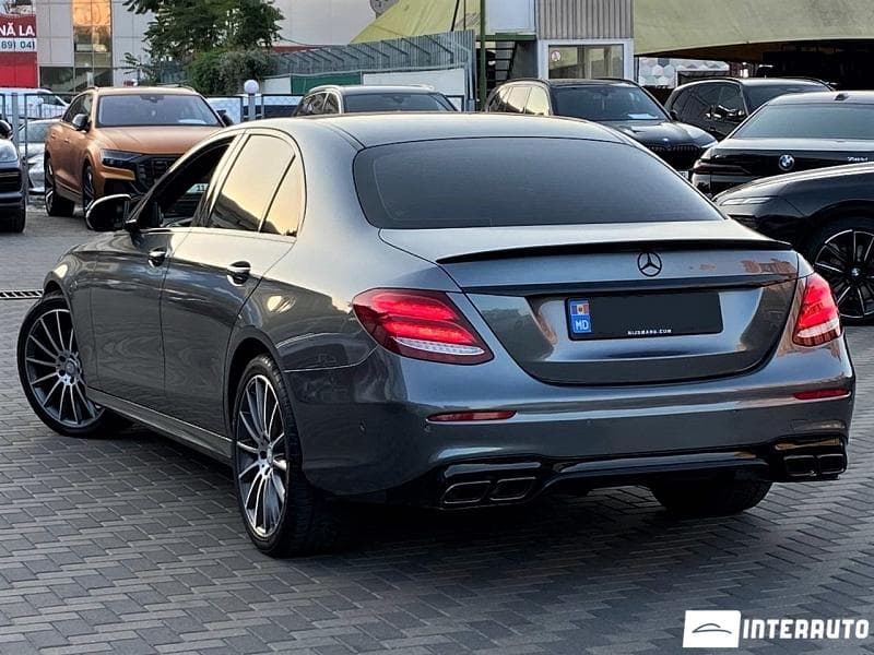 2016 Mercedes E 220 — Miniatură 2