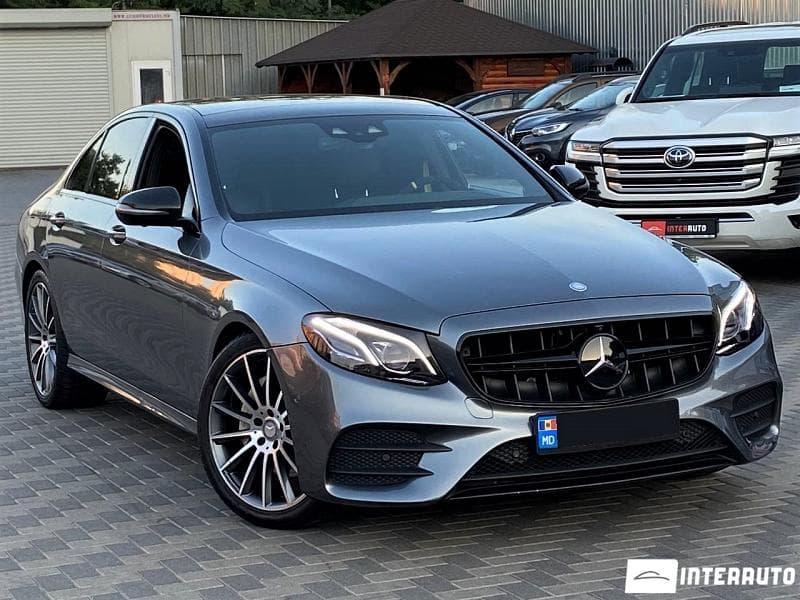 2016 Mercedes E 220 — Miniatură 3