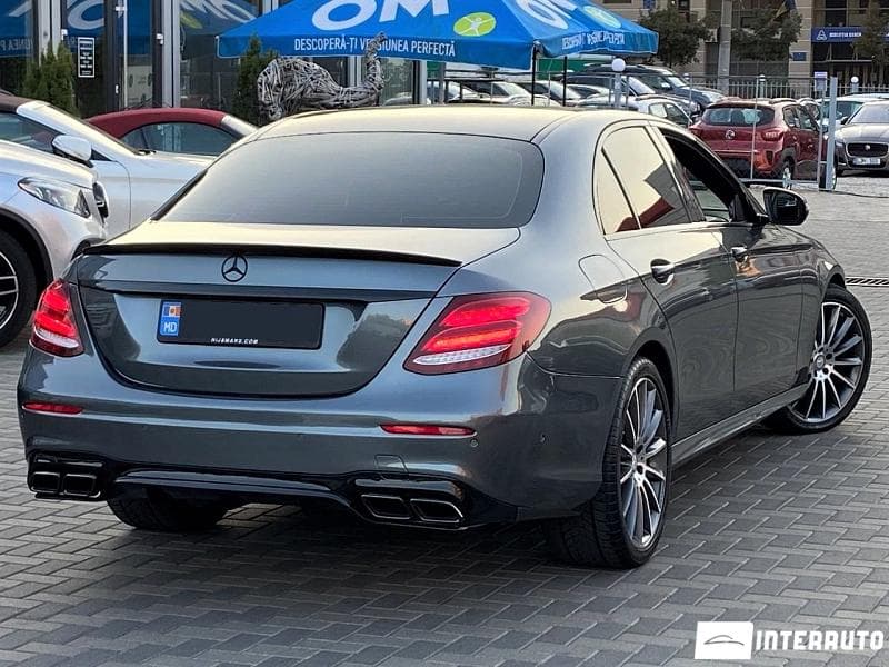 2016 Mercedes E 220 — Miniatură 4