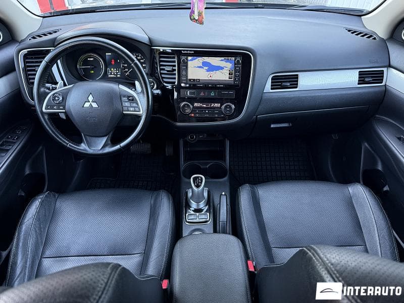 2013 Mitsubishi Outlander — Miniatură 8