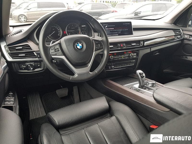 BMW X5 2.5D 2016 — Миниатюра 8
