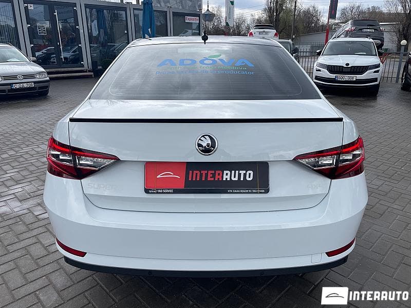 2017 Skoda Superb — Miniatură 6