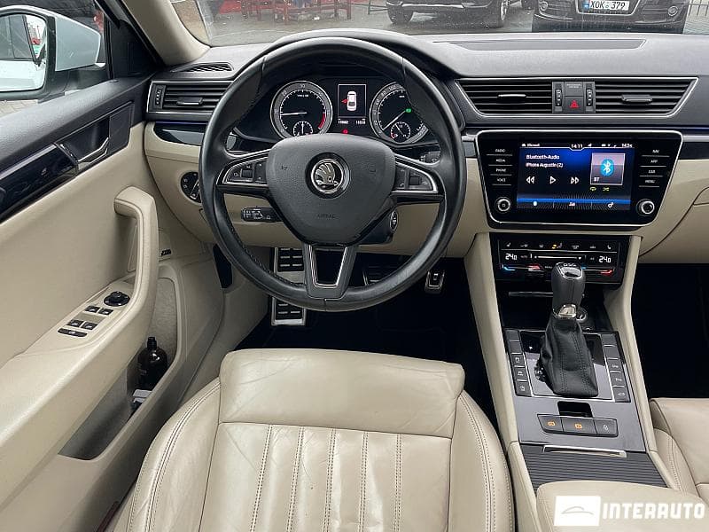 2017 Skoda Superb — Miniatură 11