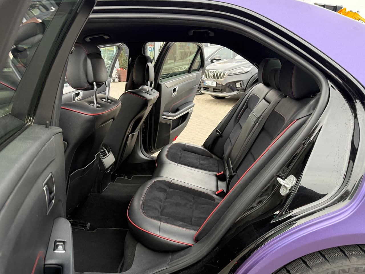Mercedes E 220 2016 — Миниатюра 13