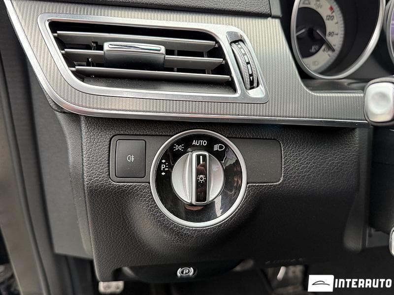 Mercedes E 220 2016 — Миниатюра 19