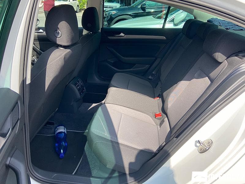2018 Volkswagen Passat — Miniatură 18
