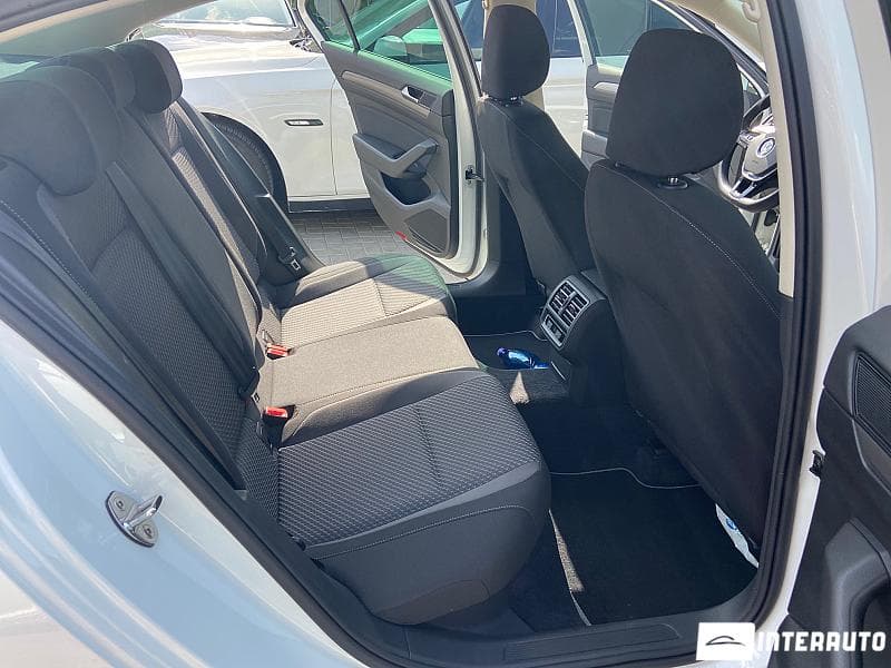 2018 Volkswagen Passat — Miniatură 19