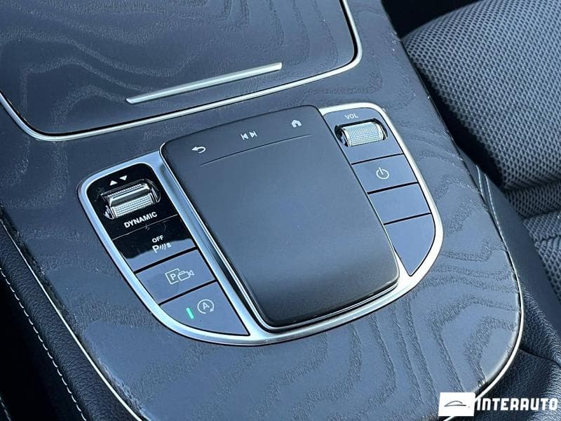 Mercedes E 220 2020 — Миниатюра 17