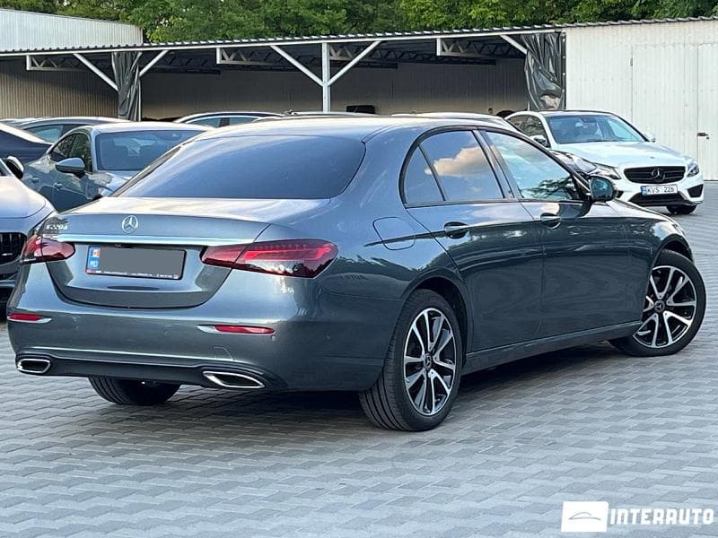 Mercedes E 220 2020 — Миниатюра 2