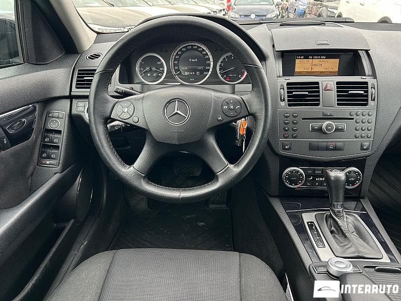 Mercedes C 200 2010 — Миниатюра 8