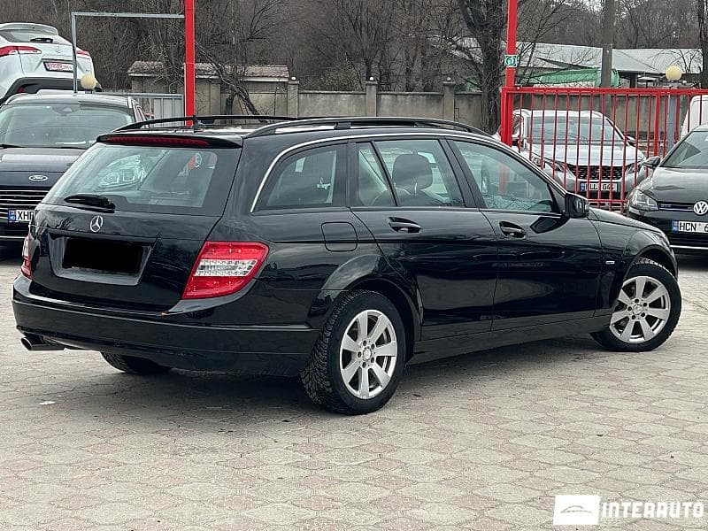 Mercedes C 200 2010 — Миниатюра 2
