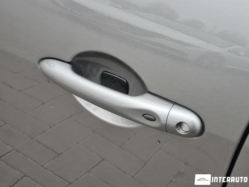 2012 Renault Grand Scenic — Miniatură 20