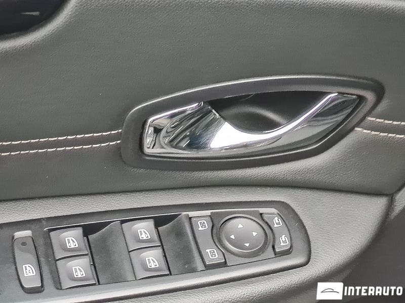 2012 Renault Grand Scenic — Miniatură 18