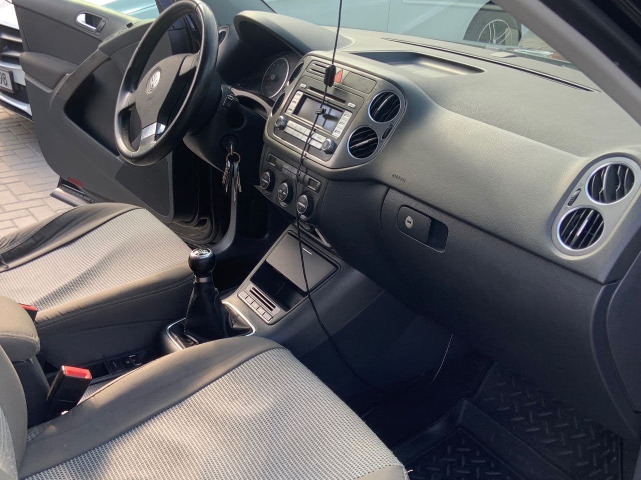 Volkswagen Tiguan 2008 — Миниатюра 5