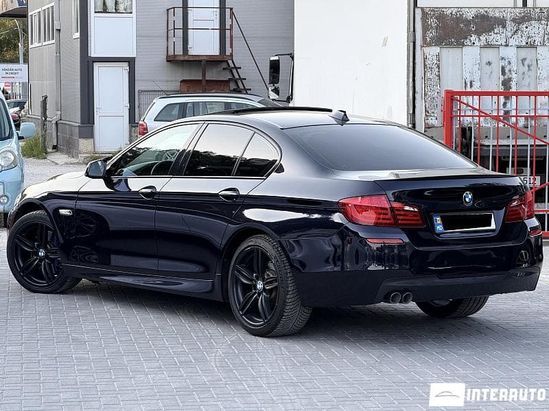 BMW 520 2012 — Миниатюра 2