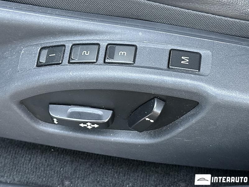 Volvo XC 60 2016 — Миниатюра 15