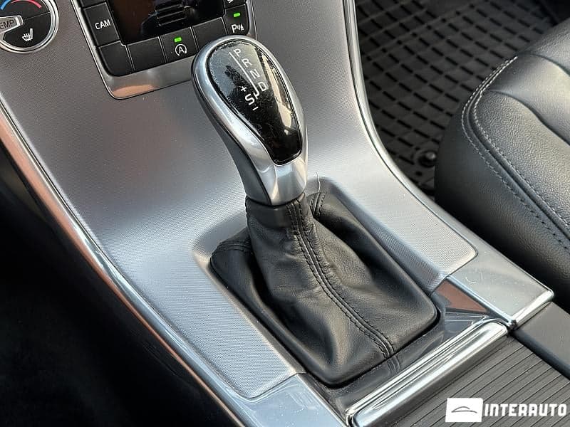 Volvo XC 60 2016 — Миниатюра 11