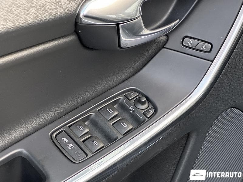 Volvo XC 60 2016 — Миниатюра 17