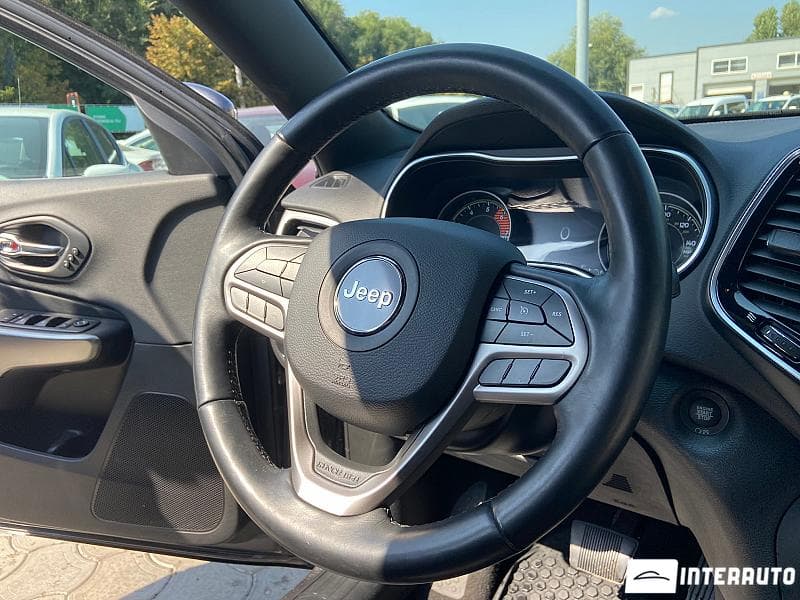 2018 Jeep Cherokee — Miniatură 9
