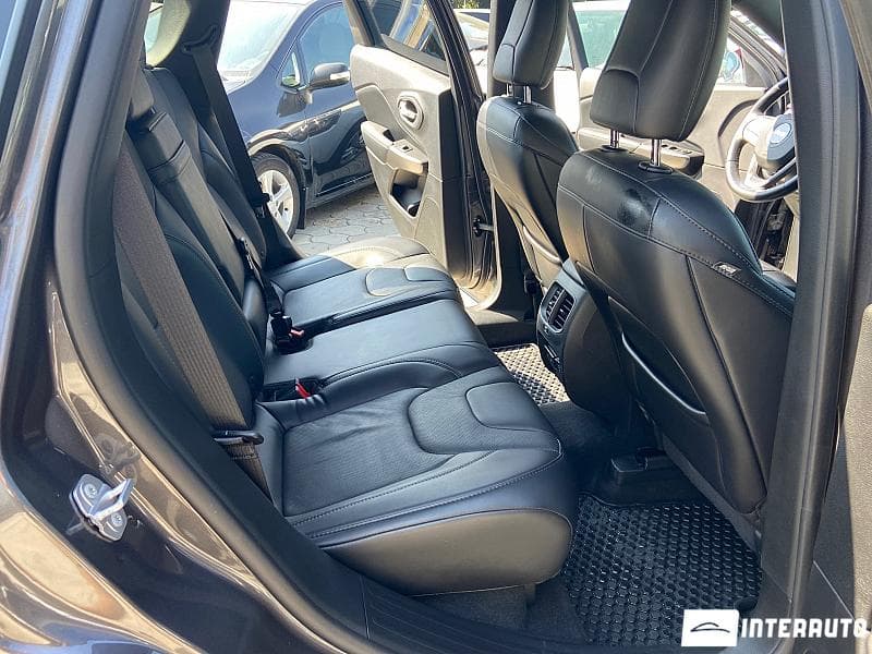 2018 Jeep Cherokee — Miniatură 18