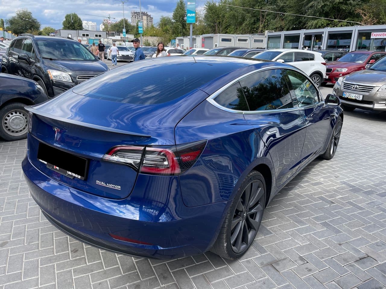 Tesla Model 3 2019 — Миниатюра 3