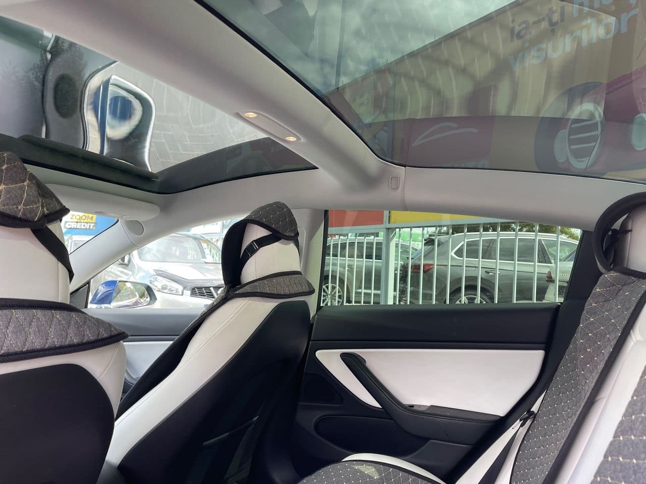 Tesla Model 3 2019 — Миниатюра 10