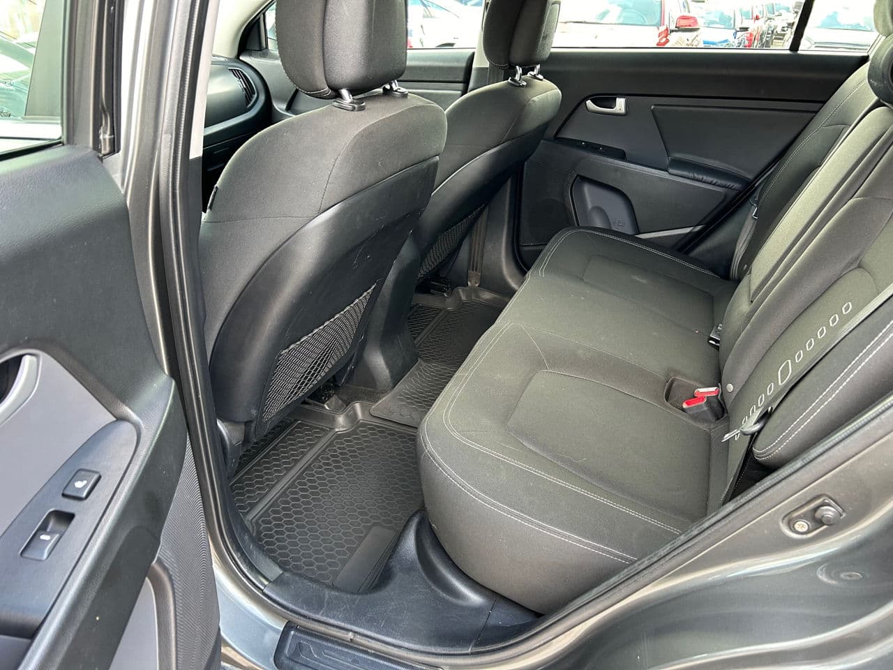 Kia Sportage 2011 — Миниатюра 15