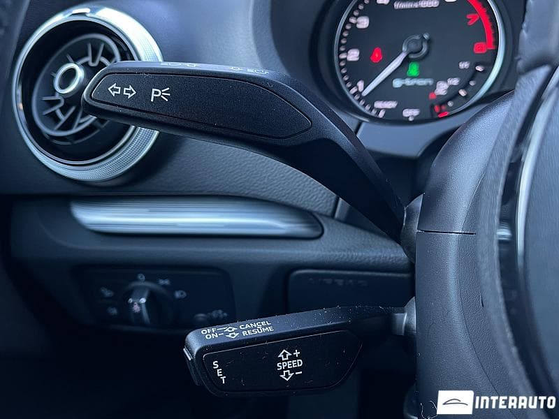 2016 Audi A3 G-tron — Miniatură 13