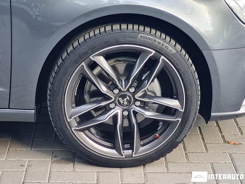 2016 Audi A3 G-tron — Miniatură 5