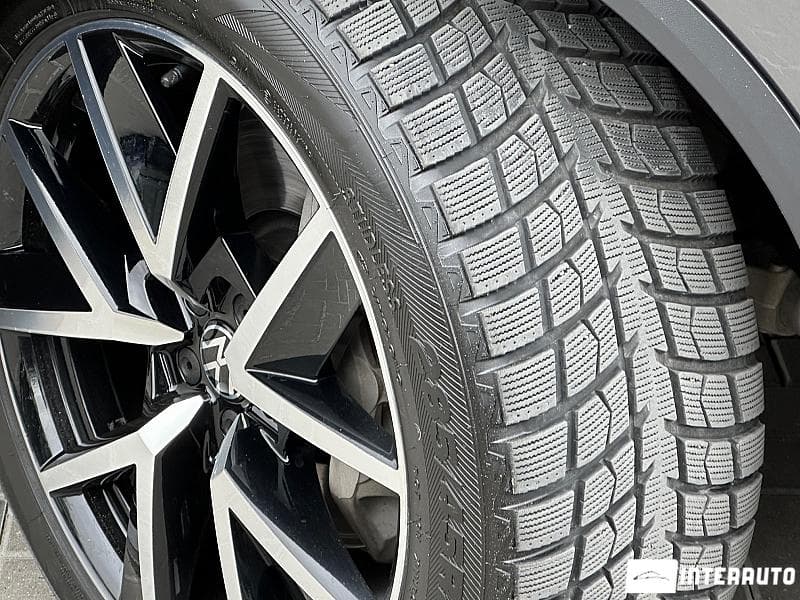 2021 Volkswagen Touareg — Miniatură 23