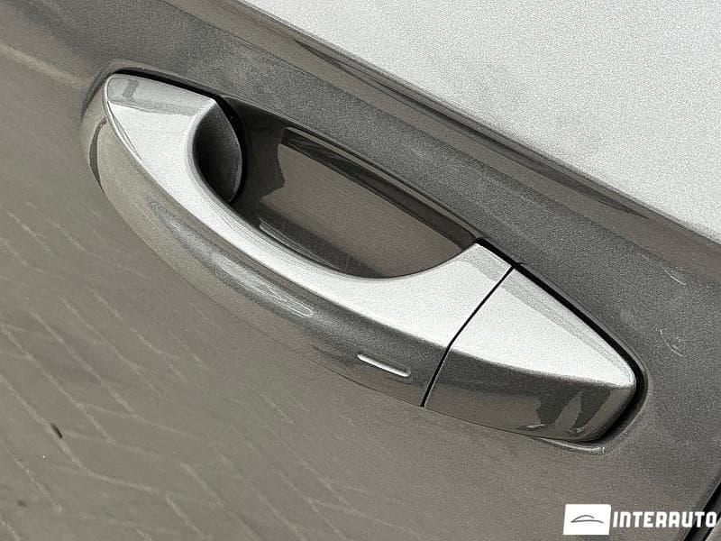 2021 Volkswagen Touareg — Miniatură 24