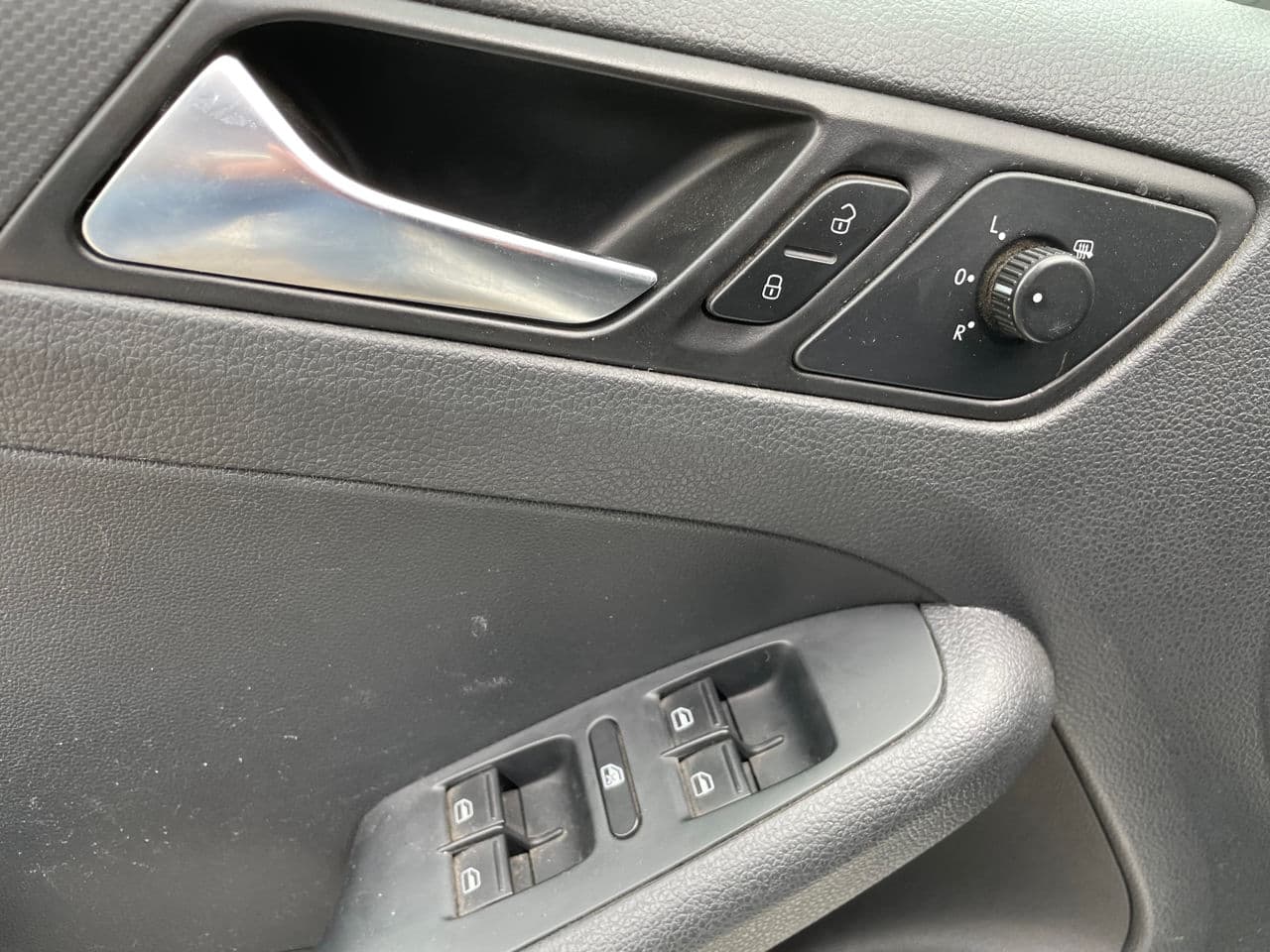 Volkswagen Jetta 2016 — Миниатюра 8