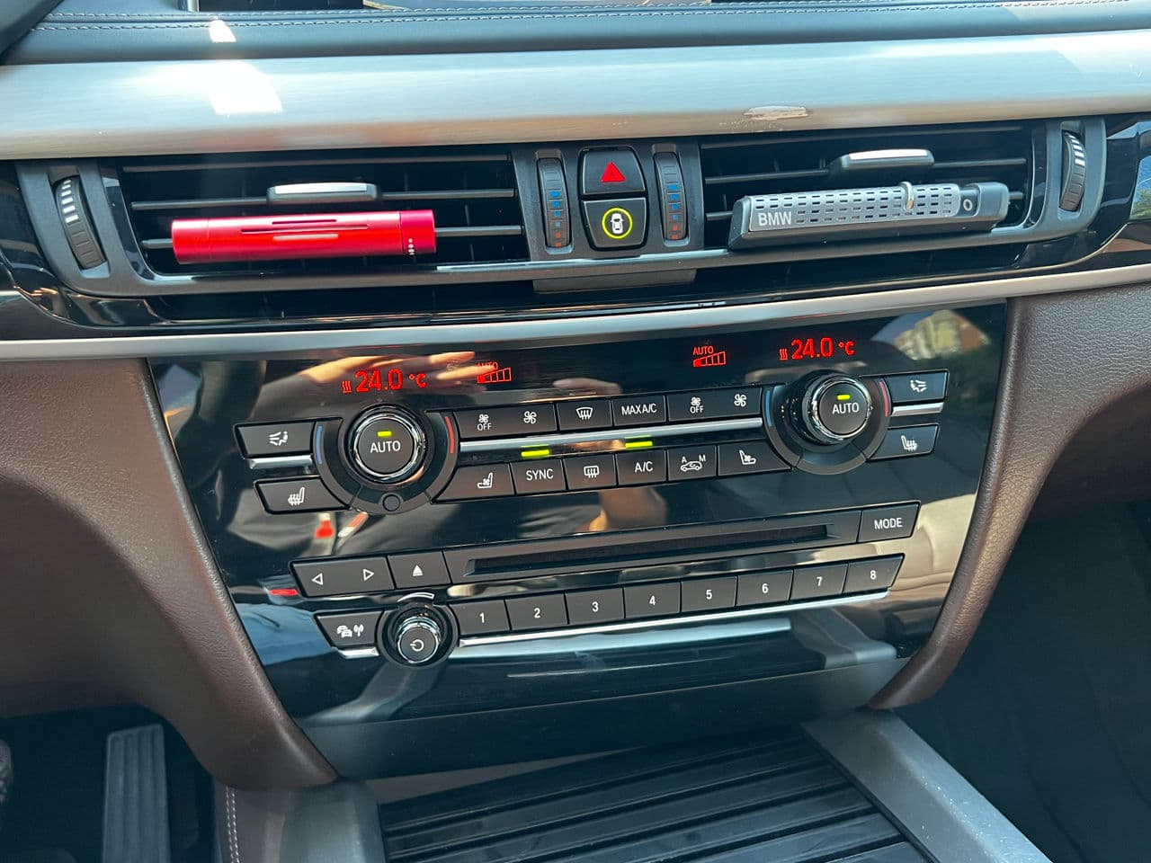 BMW X5 4.0D 2014 — Миниатюра 14