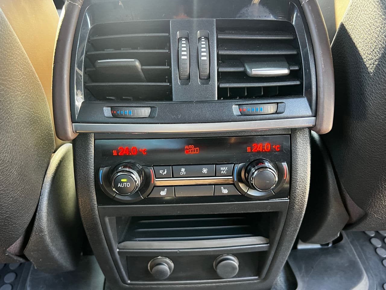 BMW X5 4.0D 2014 — Миниатюра 13
