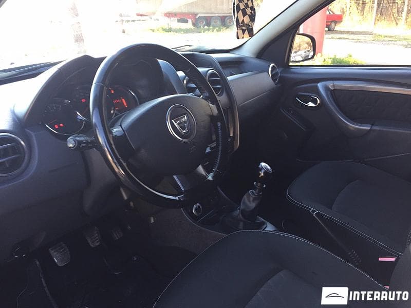 Dacia Duster 2015 — Миниатюра 6