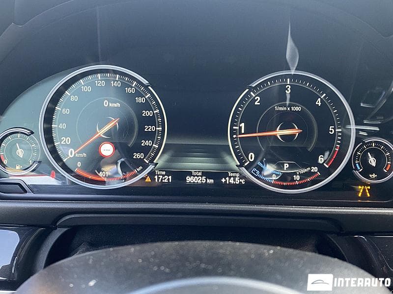2016 BMW 520 — Miniatură 9