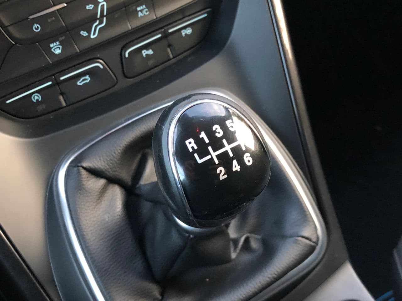 Ford C-MAX 2015 — Миниатюра 15