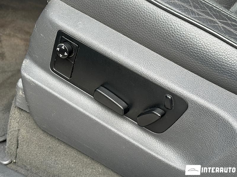 2003 Volkswagen Touareg — Miniatură 11