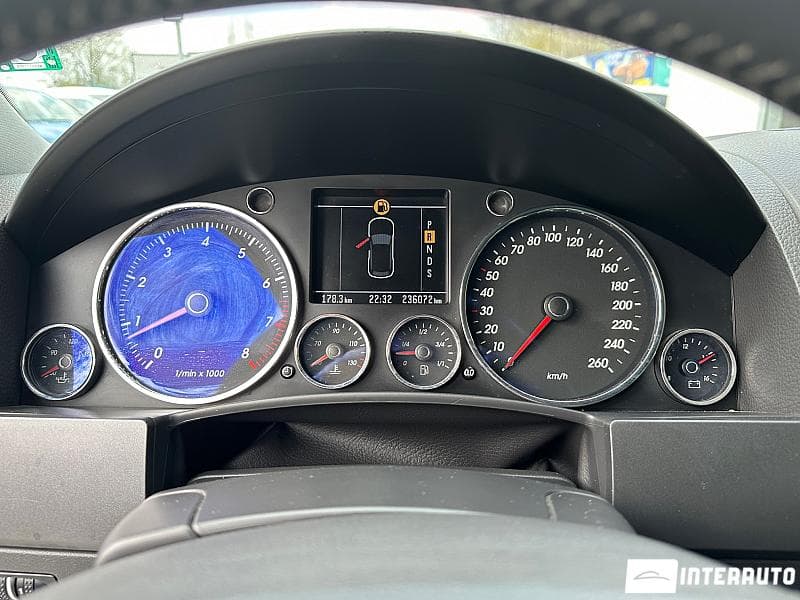 2003 Volkswagen Touareg — Miniatură 7