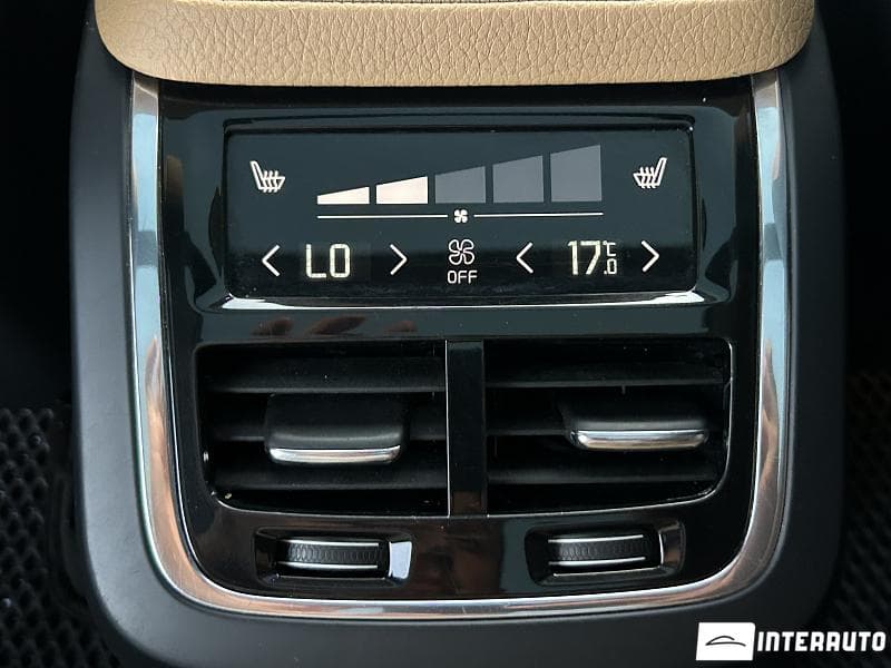 Volvo XC 90 2015 — Миниатюра 18