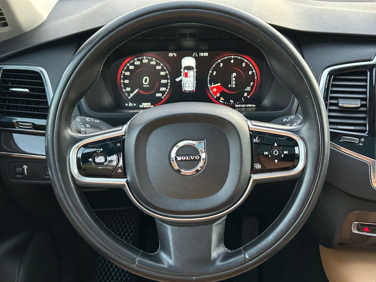 Volvo XC 90 2015 — Миниатюра 11