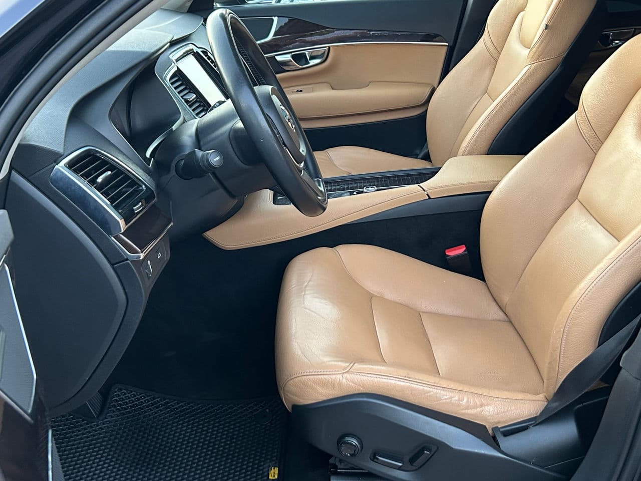 Volvo XC 90 2015 — Миниатюра 9