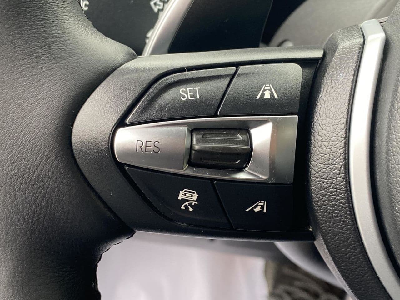 BMW X5 3.5i 2015 — Миниатюра 6